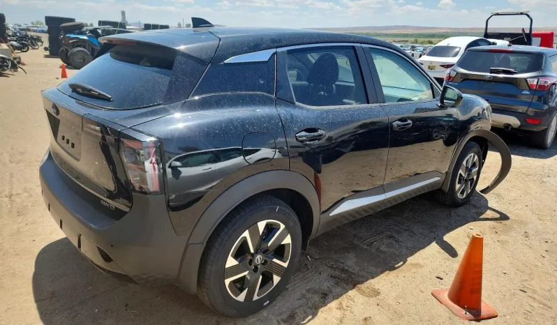 
								Nissan Kicks full									