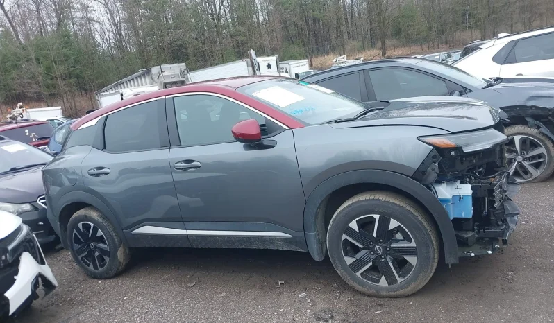 
								Nissan Kicks full									