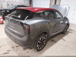 
										Nissan Kicks full									
