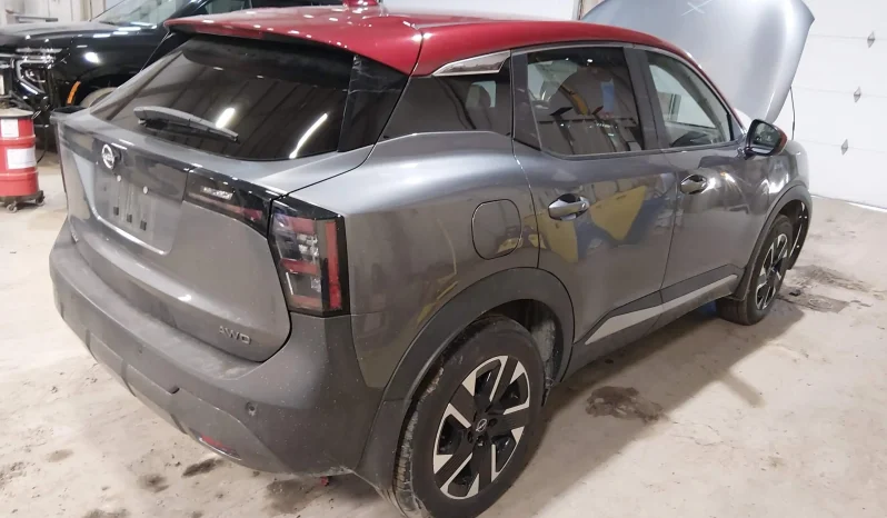 
								Nissan Kicks full									