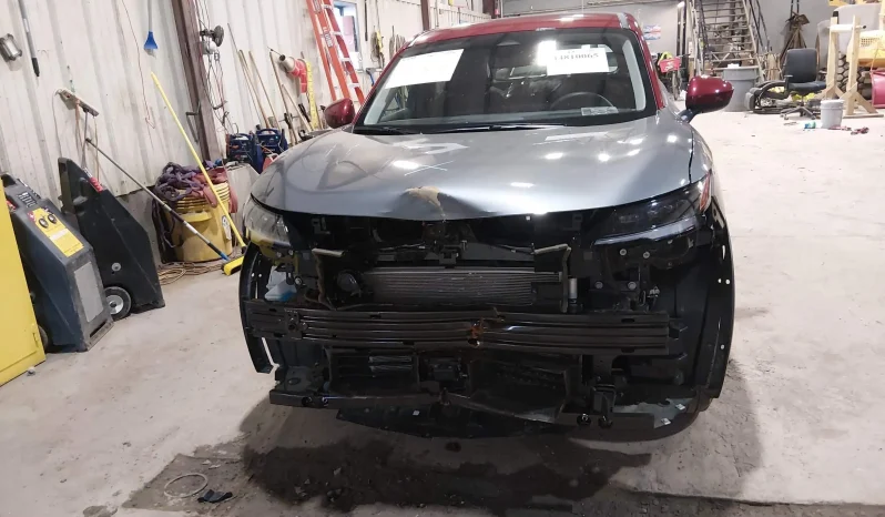 
								Nissan Kicks full									