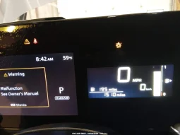 
										Nissan Kicks full									