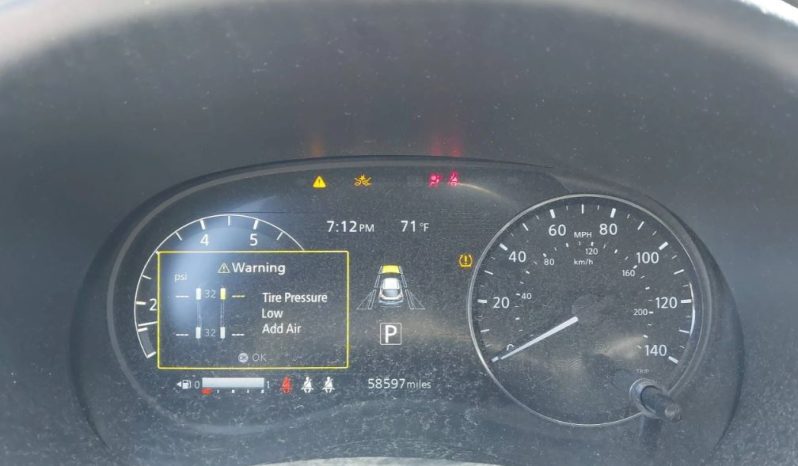 
								Nissan Kicks full									