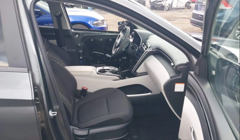 
								Hyundai Tucson full									