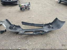 
										Subaru Outback full									