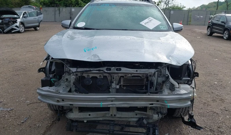 
								Subaru Outback full									