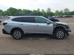 
										Subaru Outback full									