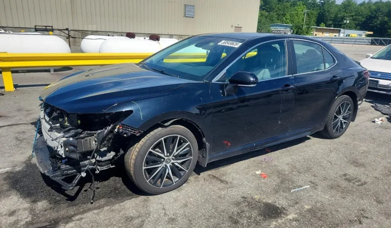 
								Toyota Camry full									