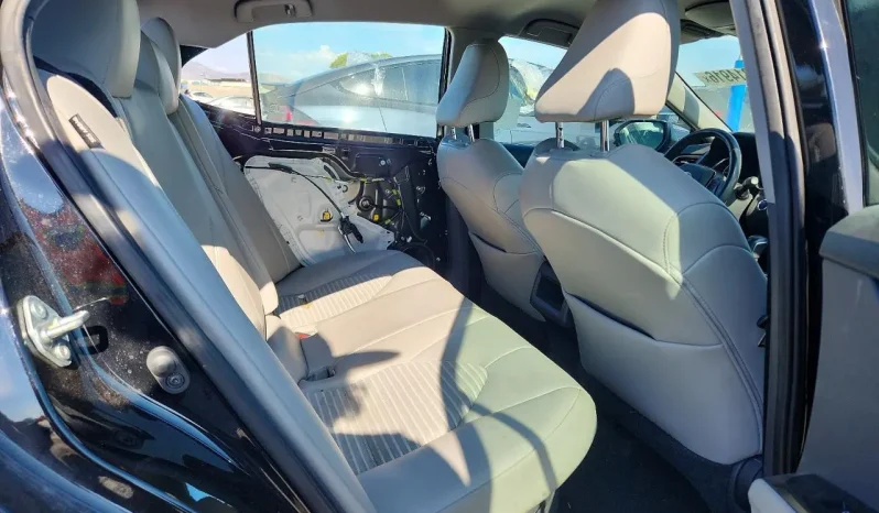 
								Toyota Camry full									
