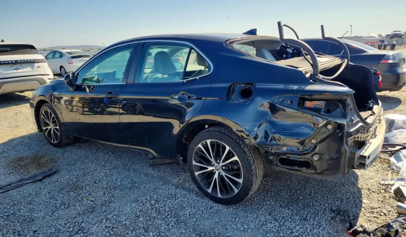 
								Toyota Camry full									