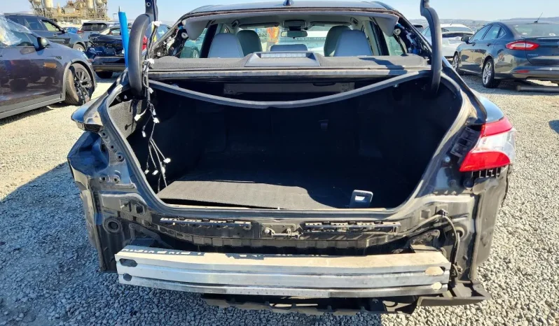 
								Toyota Camry full									