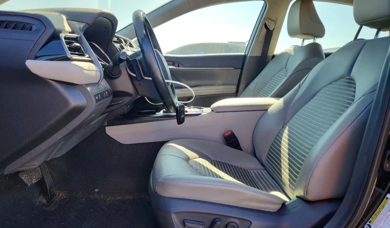 
								Toyota Camry full									