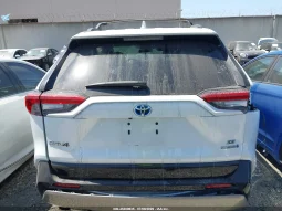 
										Toyota RAV4 full									