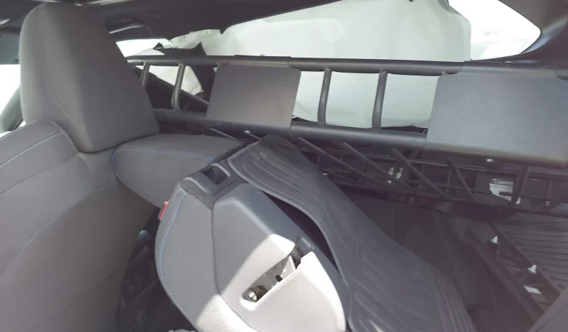 
								Toyota RAV4 full									