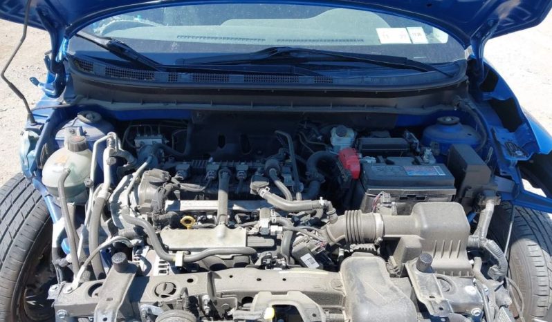 
								Nissan Kicks full									