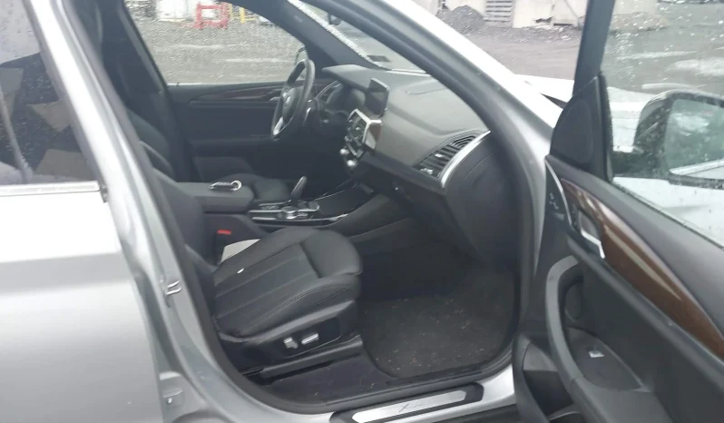 
								BMW X3 full									