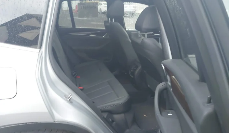 
								BMW X3 full									