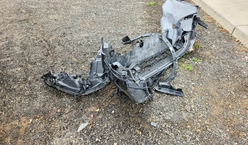 
								Honda CR-V full									