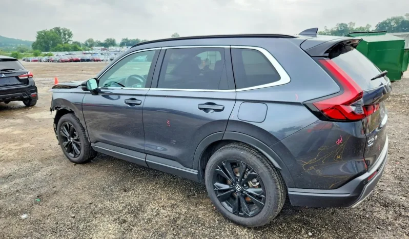 
								Honda CR-V full									