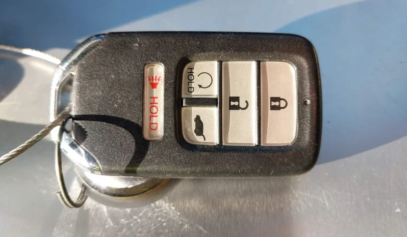 
								Honda CR-V full									