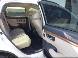 
										Honda CR-V full									