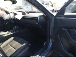 
										Mazda CX-50 full									