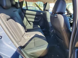 
										Mazda CX-50 full									