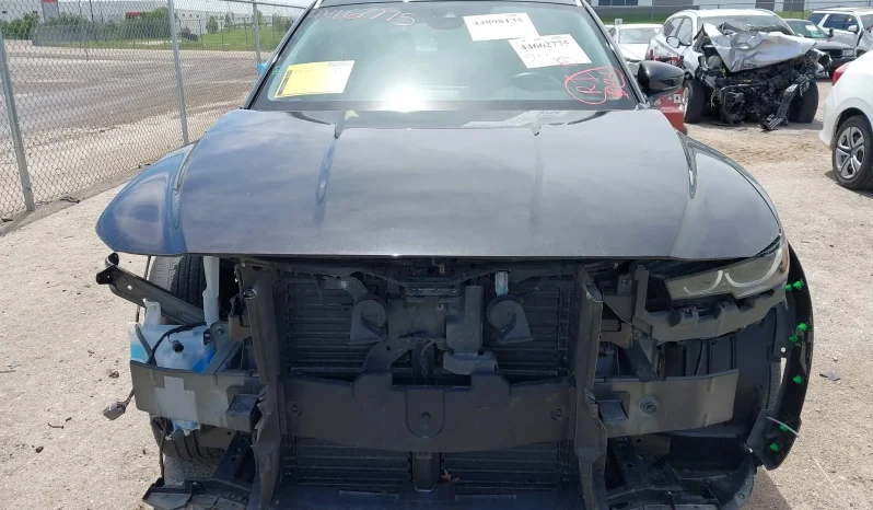 
								Mazda CX-50 full									