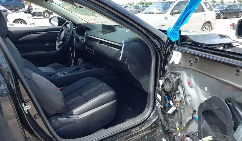 
								Mazda CX-50 full									