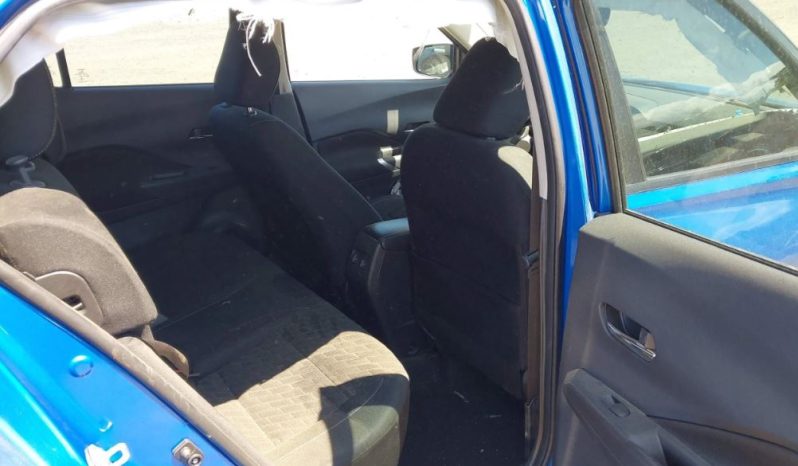 
								Nissan Kicks full									
