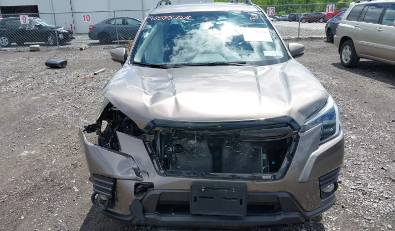 
								Subaru Forester full									