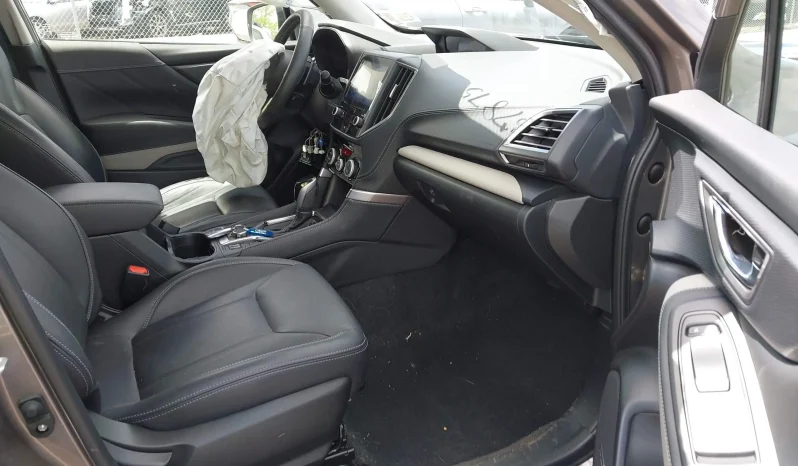 
								Subaru Forester full									