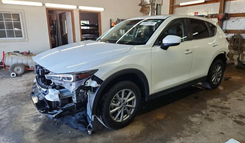 
								Mazda CX-5 full									