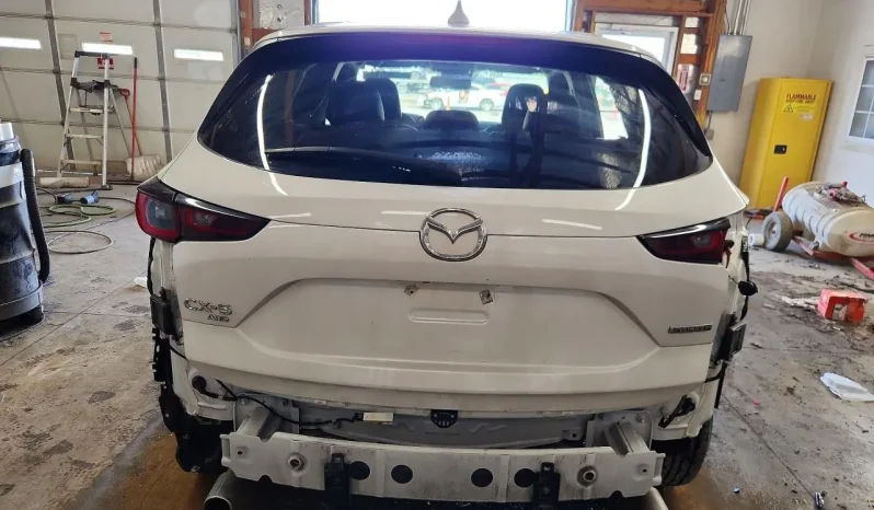 
								Mazda CX-5 full									