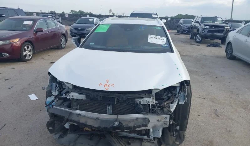 
								Lexus UX 250H full									