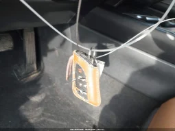 
										Lexus UX 250H full									