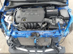 
										Toyota C-HR full									