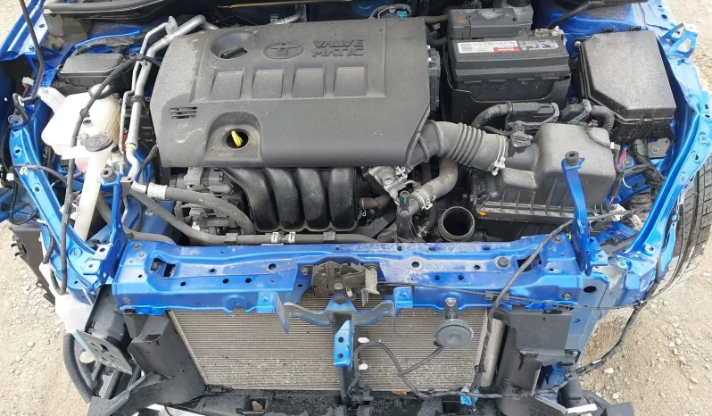 
								Toyota C-HR full									