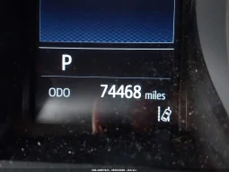 
										Toyota C-HR full									