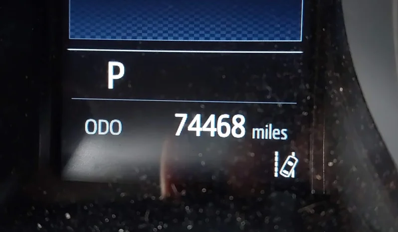 
								Toyota C-HR full									