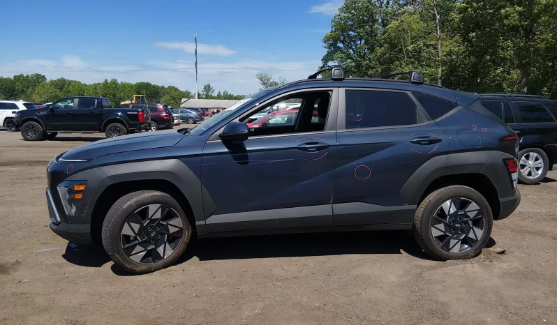 
								Hyundai Kona full									