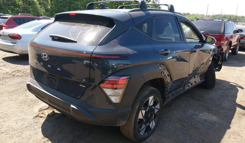 
								Hyundai Kona full									