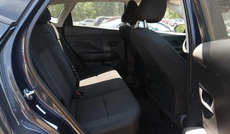 
								Hyundai Kona full									