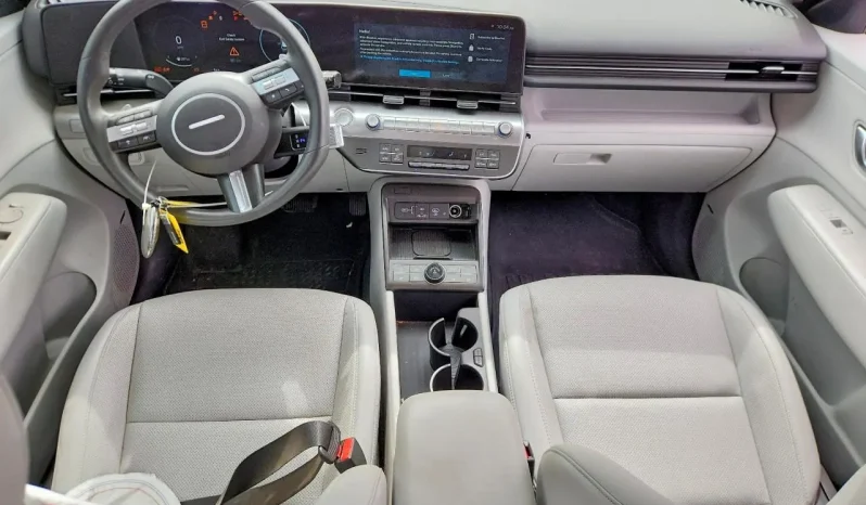 
								Hyundai Kona full									