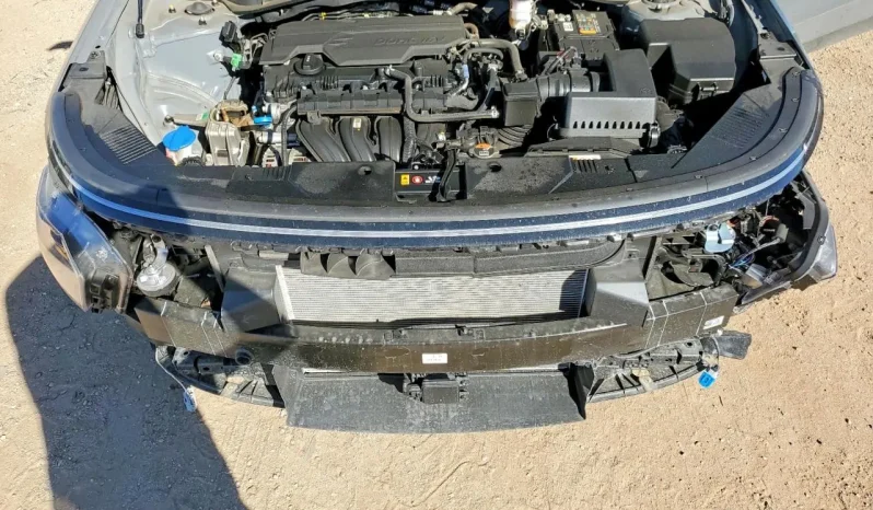 
								Hyundai Kona full									