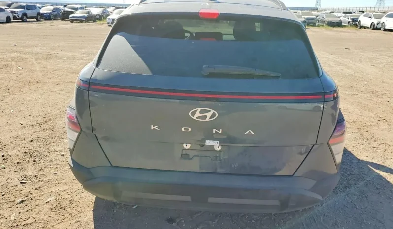 
								Hyundai Kona full									