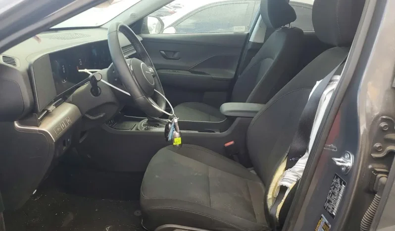 
								Hyundai Kona full									