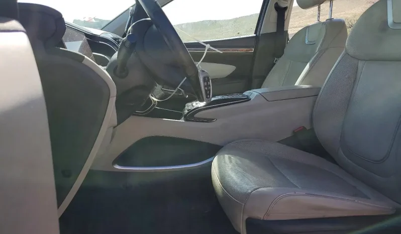 
								Hyundai Tucson full									