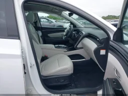 
										Hyundai Tucson full									