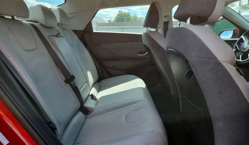 
								Hyundai Elantra full									
